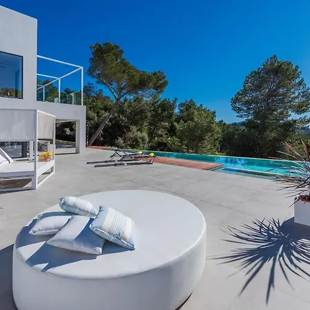 Brand New Luxury Infinity Pool & Views Villa